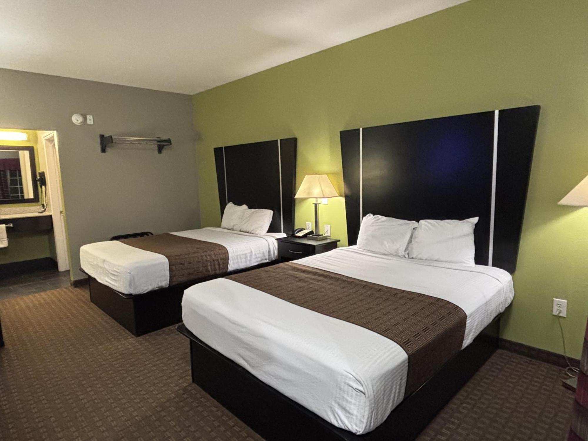 Rodeway Inn Dilley 외부 사진
